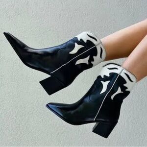 42 Gold Bartlett Two-Tone Western Boots